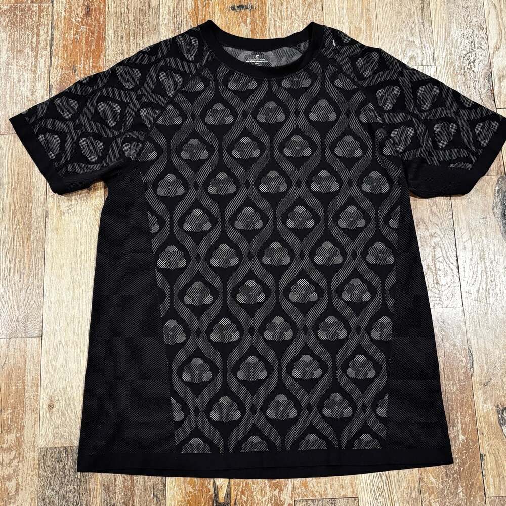 Fabletics Men's The Training Day Tee XXL Black Patterned Athletic Shirt - Picture 3 of 8